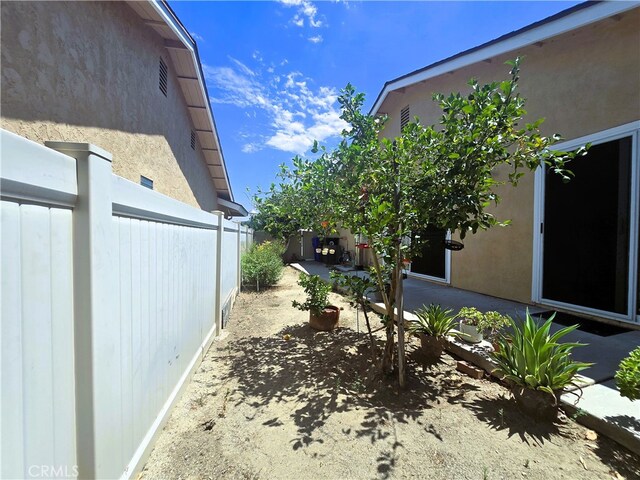 26487 Fairway Cir, Newhall, CA 91321 - photo 28