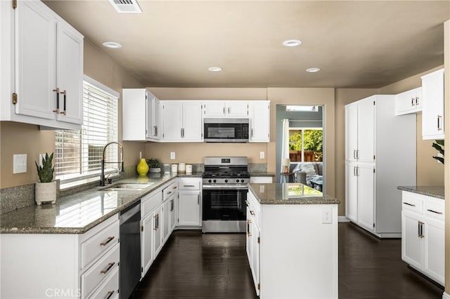 27849 Maywood Bend Dr, Menifee, CA 92585 - photo 3