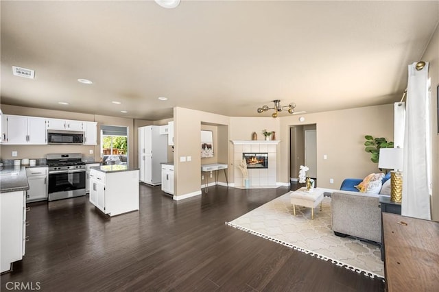 27849 Maywood Bend Dr, Menifee, CA 92585 - photo 4