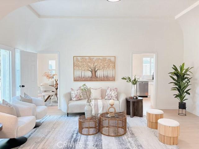 1243 W 98th St, Los Angeles, CA 90044 - photo 5
