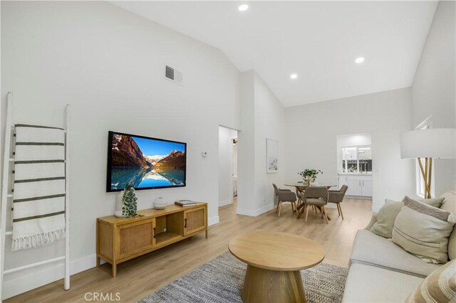 7077 Iris Pl, Rancho Cucamonga, CA 91739 - photo 7