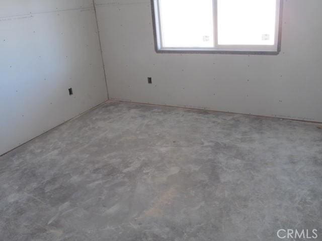 15772 Jasmine Ave, Victorville, CA 92395 - photo 19
