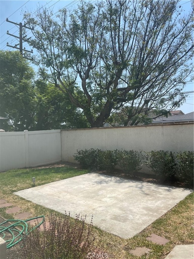 161 E 220th St, Carson, CA 90745 - photo 38