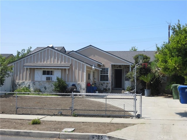 9525 Stanwin Ave, Arleta, CA 91331 - photo 1
