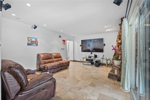 15354 Leadwell St, Van Nuys, CA 91406 - photo 10
