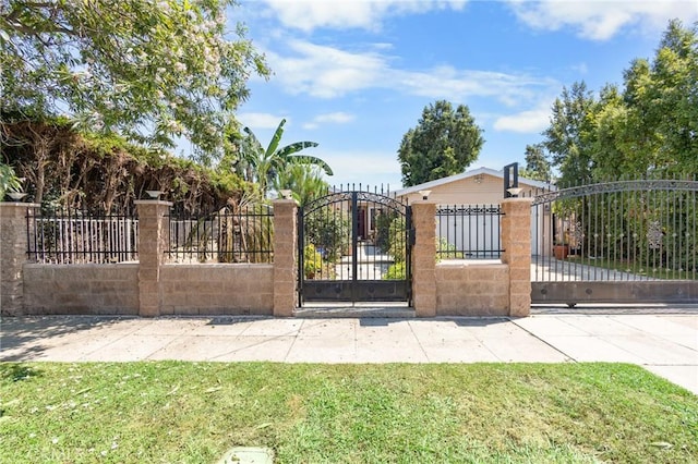 15354 Leadwell St, Van Nuys, CA 91406 - photo 2