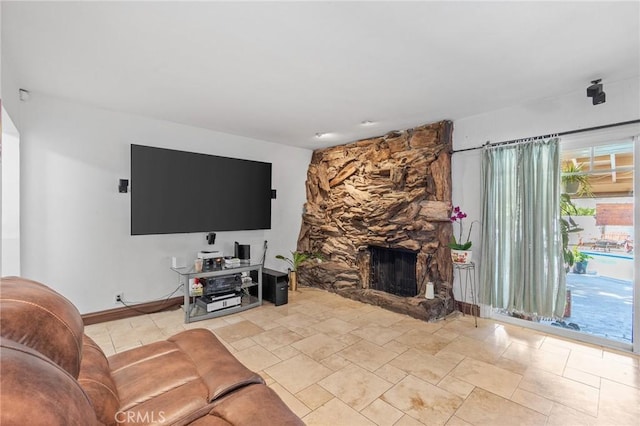 15354 Leadwell St, Van Nuys, CA 91406 - photo 9