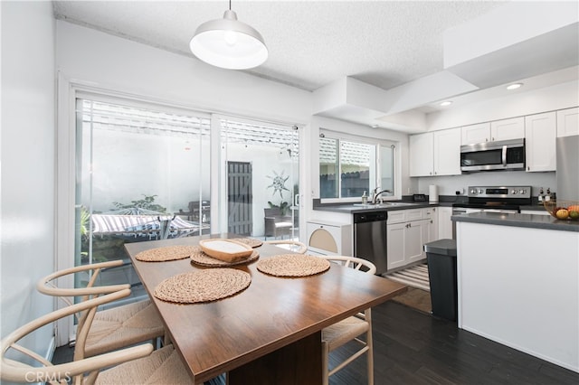 10206 Oklahoma Ave Unit D, Chatsworth, CA 91311 - photo 8