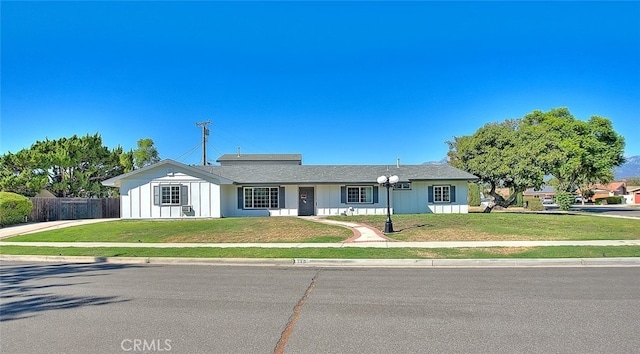 340 W Caroline St, Ontario, CA 91762 - photo 1