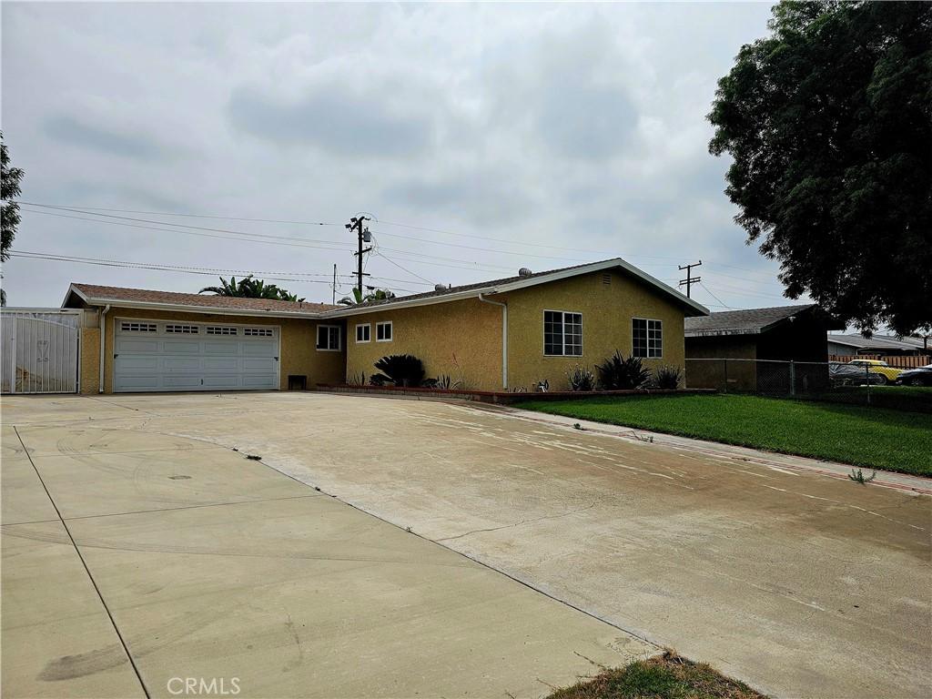 4090 Estrada Dr, Jurupa Valley, CA 92509 - photo 2