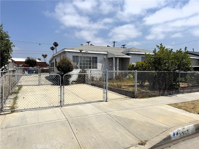 3237 W 132nd St, Hawthorne, CA 90250 - photo 1