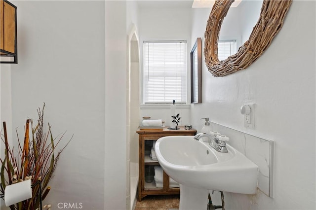 9804 Haas Ave, Los Angeles, CA 90047 - photo 31