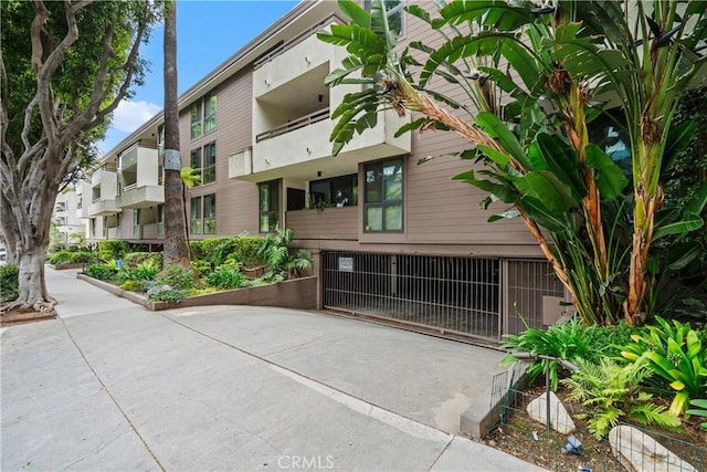 911 N Kings Rd Unit 319, West Hollywood, CA 90069 - photo 14