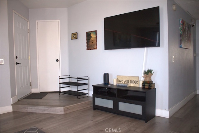 11150 Glenoaks Blvd Unit 305, Pacoima, CA 91331 - photo 17