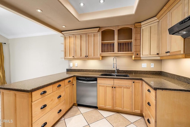 562 Holly Ave, Oxnard, CA 93036 - photo 2