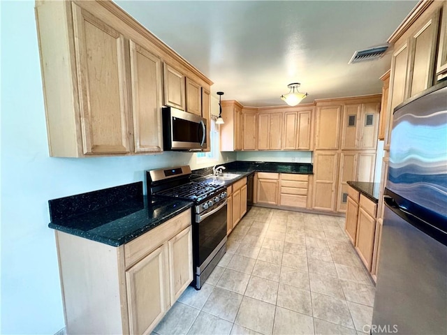 198 E Laurel Ave Unit D, Sierra Madre, CA 91024 - photo 9
