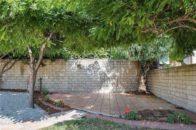 5126 Dahlia Dr, Los Angeles, CA 90041 - photo 30