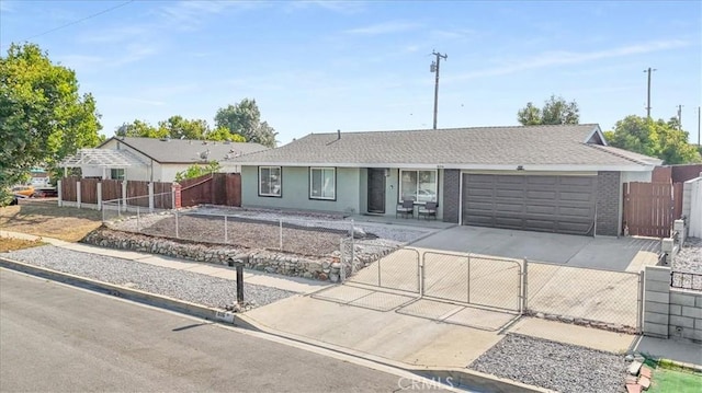 806 S Sandalwood Ave, Bloomington, CA 92316 - photo 1