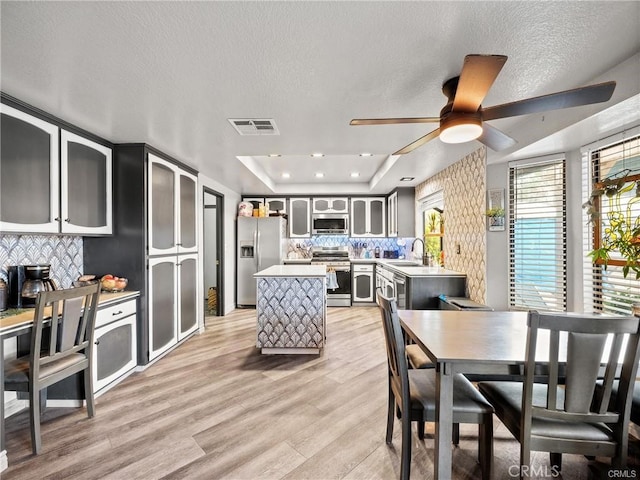 13612 Coachella Rd, Apple Valley, CA 92308 - photo 9