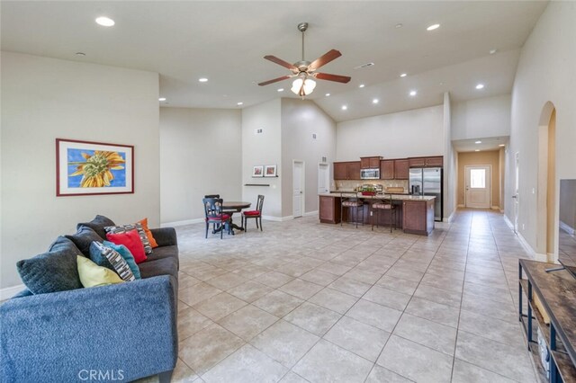 6808 W Lucas Dr, Fresno, CA 93722 - photo 5