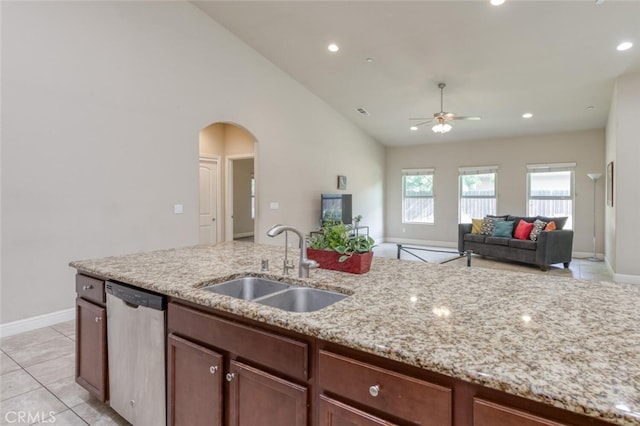 6808 W Lucas Dr, Fresno, CA 93722 - photo 10