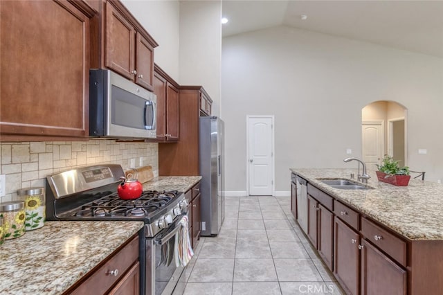 6808 W Lucas Dr, Fresno, CA 93722 - photo 11
