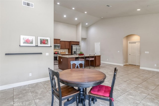 6808 W Lucas Dr, Fresno, CA 93722 - photo 14
