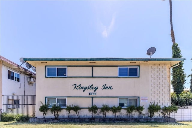 1652 E Kingsley Ave Unit 7, Pomona, CA 91767 - photo 1