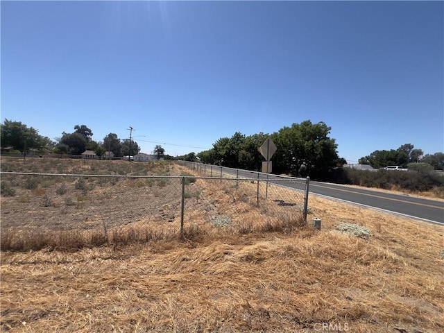 1 E 3rd St, Hanford, CA 93230 - photo 2