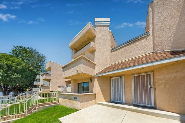 15035 Nordhoff St Unit 115, North Hills, CA 91343 - photo 1