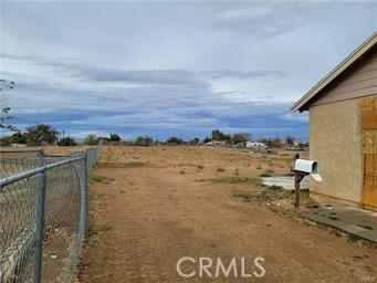 16800 Sycamore St, Hesperia, CA 92345 - photo 17