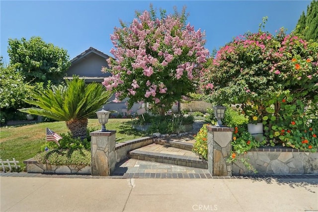12131 Woodley Ave, Granada Hills, CA 91344 - photo 2