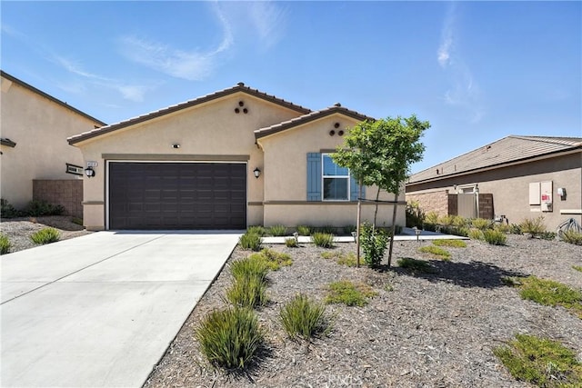 41018 Chambord Dr, Lake Elsinore, CA 92532 - photo 2