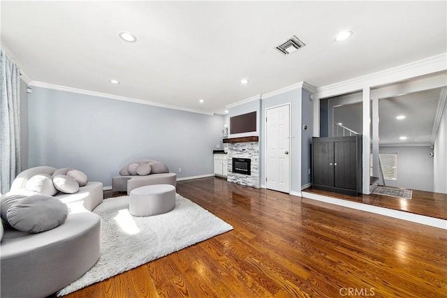 18631 Collins St Unit 10, Tarzana, CA 91356 - photo 1