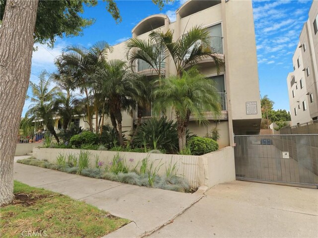 813 E Ln Palma Dr, Inglewood, CA 90301 - photo 3