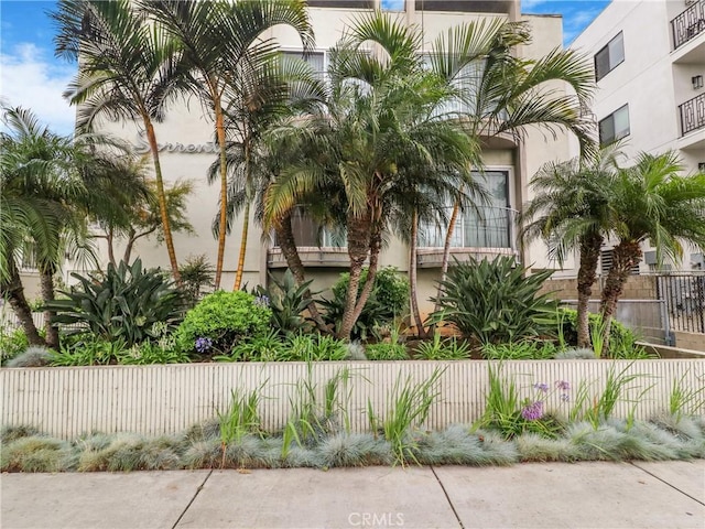 813 E Ln Palma Dr, Inglewood, CA 90301 - photo 2