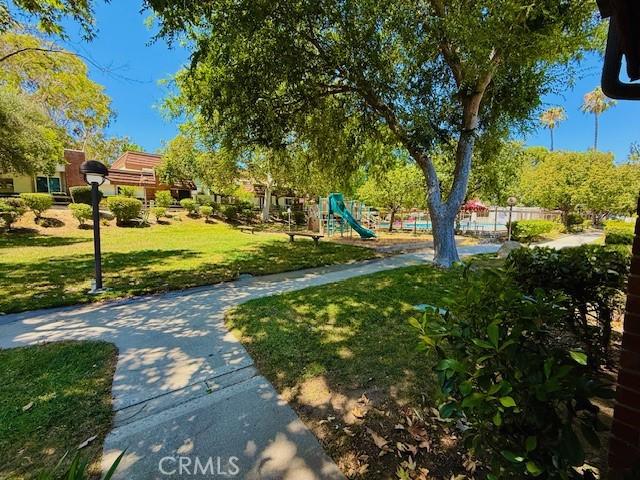10068 Larwin Ave Unit 2, Chatsworth, CA 91311 - photo 2