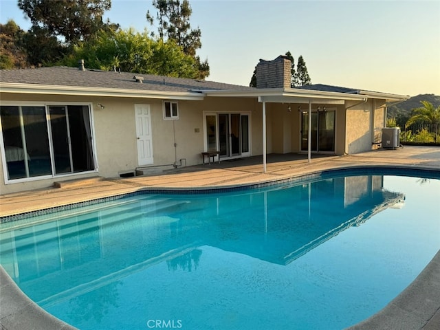 2651 Sleepy Hollow Pl, Glendale, CA 91206 - photo 23