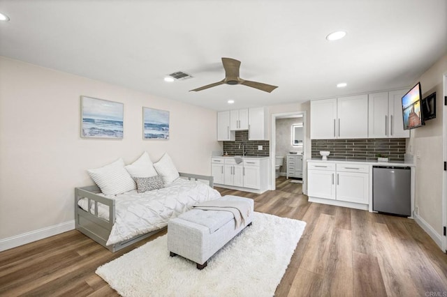 325 Santa Helena Dr, Solana Beach, CA 92075 - photo 23