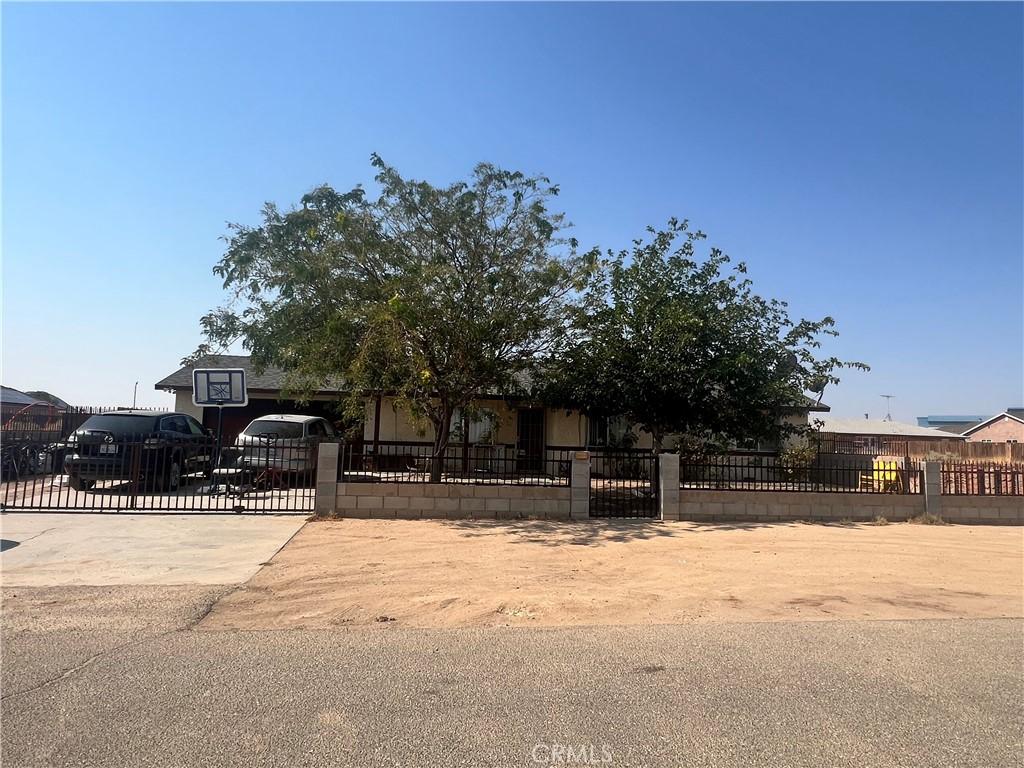 9660 Peach Ave, California City, CA 93505 - photo 1
