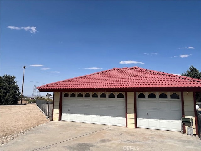 10675 Paramount Rd, Phelan, CA 92371 - photo 2