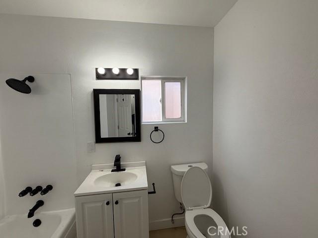 7086 Elmwood Rd, San Bernardino, CA 92404 - photo 12