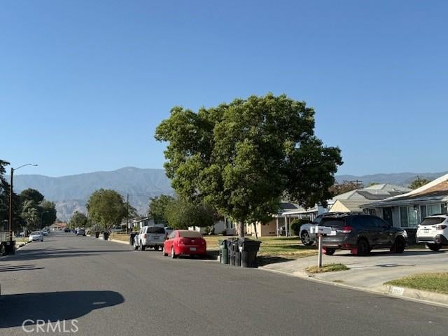 7086 Elmwood Rd, San Bernardino, CA 92404 - photo 23