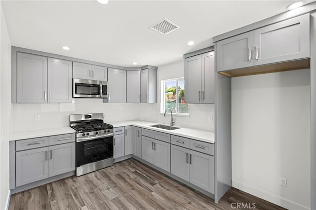 11062 Oneida Ave, San Fernando, CA 91340 - photo 13
