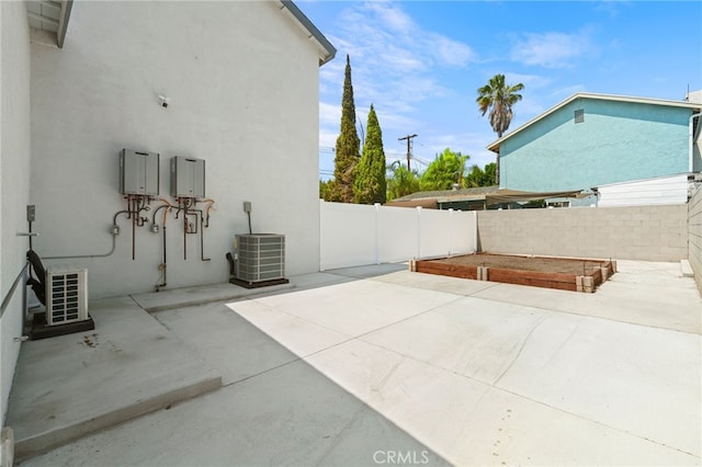11062 Oneida Ave, San Fernando, CA 91340 - photo 43