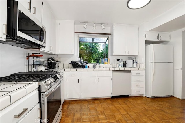 5327 Coldwater Canyon Ave Unit D, Sherman Oaks, CA 91401 - photo 7