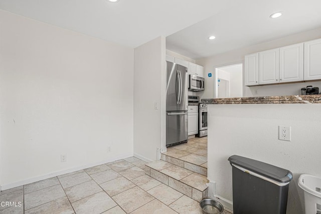 632 E Joyce Dr, Port Hueneme, CA 93041 - photo 14