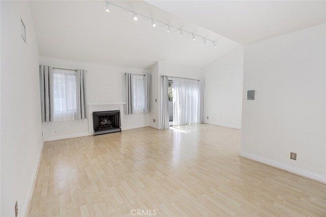 10504 Sunland Blvd Unit 5, Sunland, CA 91040 - photo 4