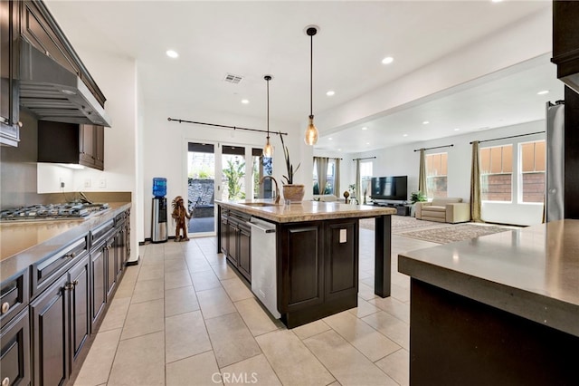 27642 Camellia Dr, Saugus, CA 91350 - photo 13