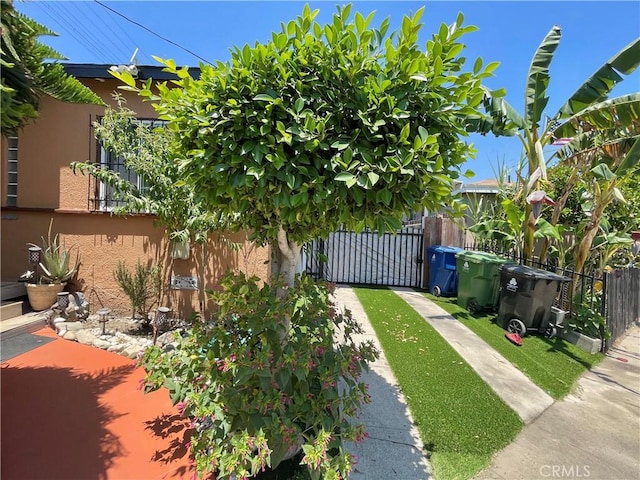 2609 Hyde Park Blvd, Los Angeles, CA 90043 - photo 4